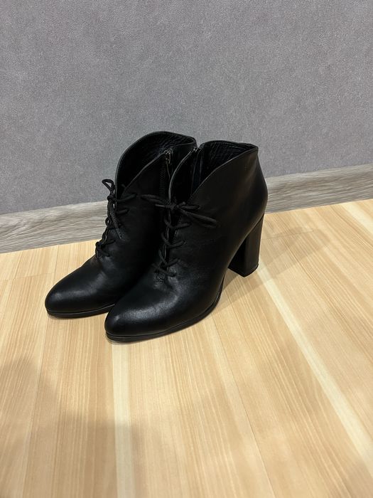 Ботильони  жіночі натуральна шкіра