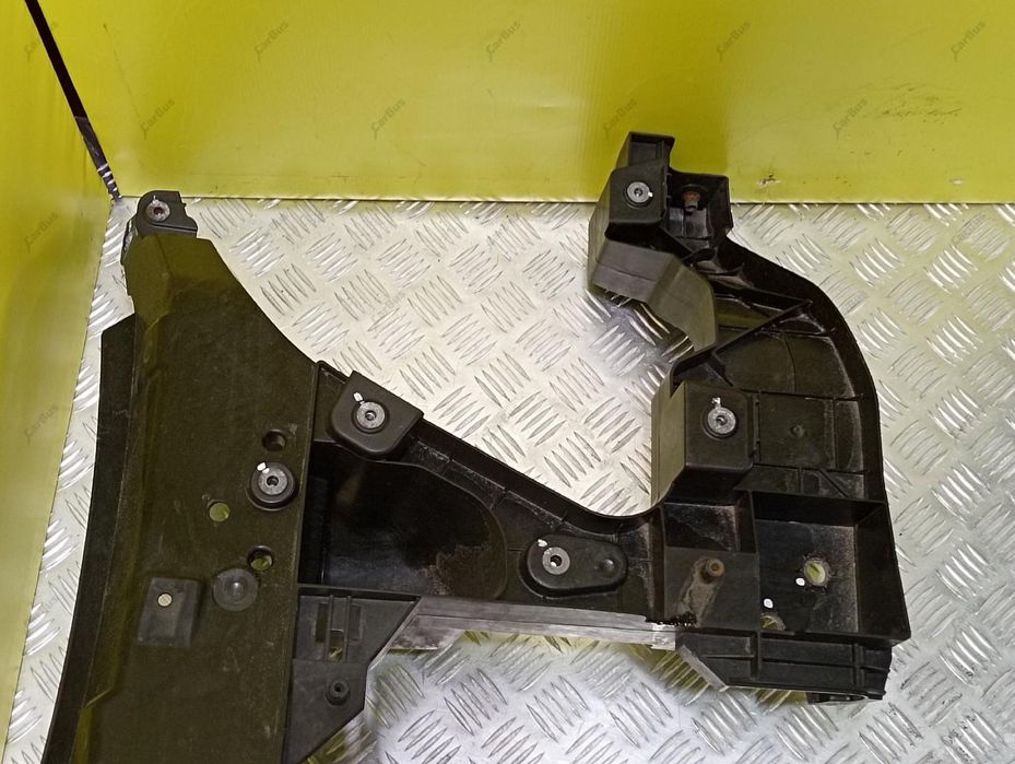 Панель передня Спринтер 906 телевізор Mercedes Sprinter W906 телевизор