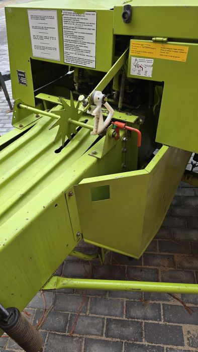 Прес-Підбирач Claas Markant 41