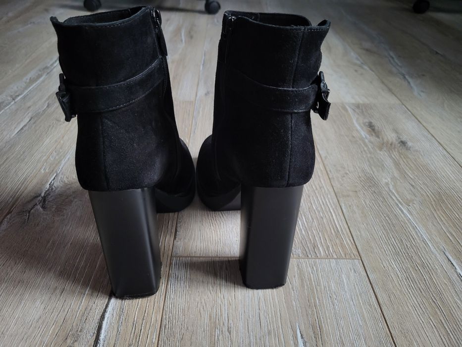 Ботільйони черевики замша зима