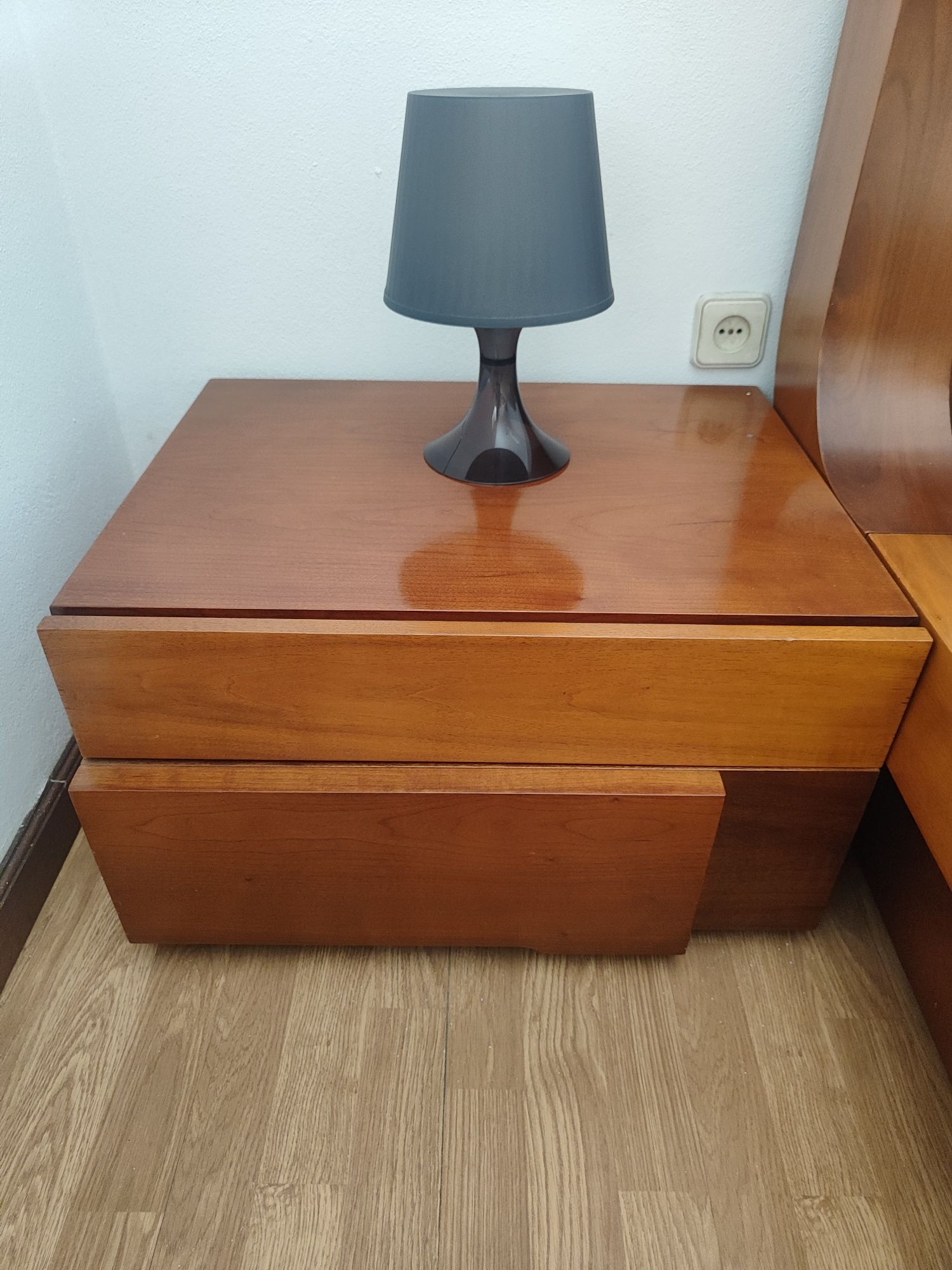 Quarto de Casal Usado Completo