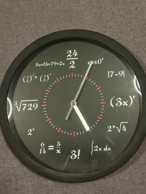 zegar jak nowy na ścianę - oryginalny, matematyka