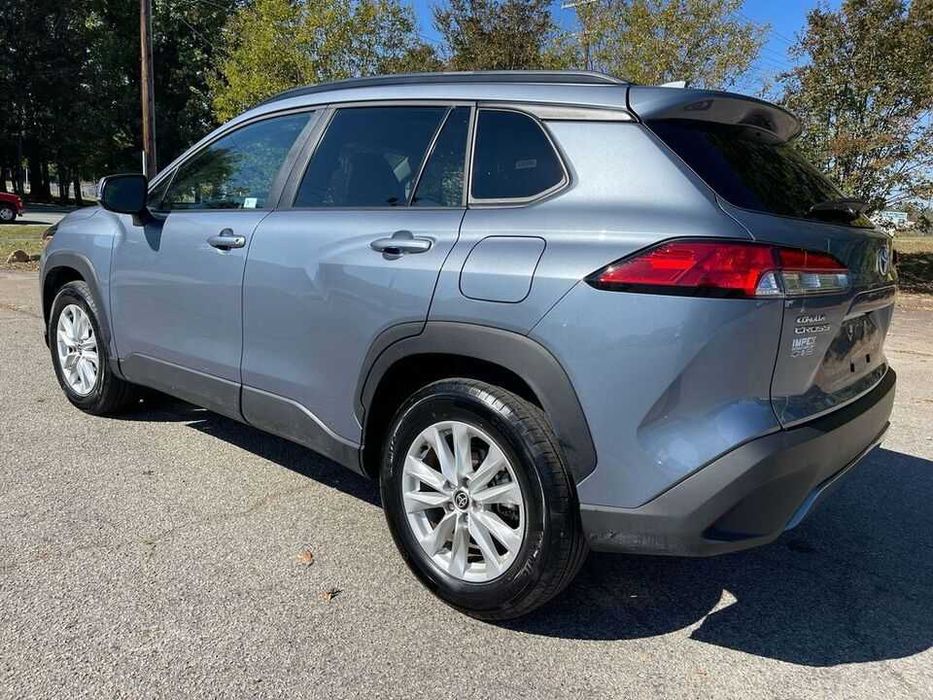 2022 Toyota Corolla Cross LE