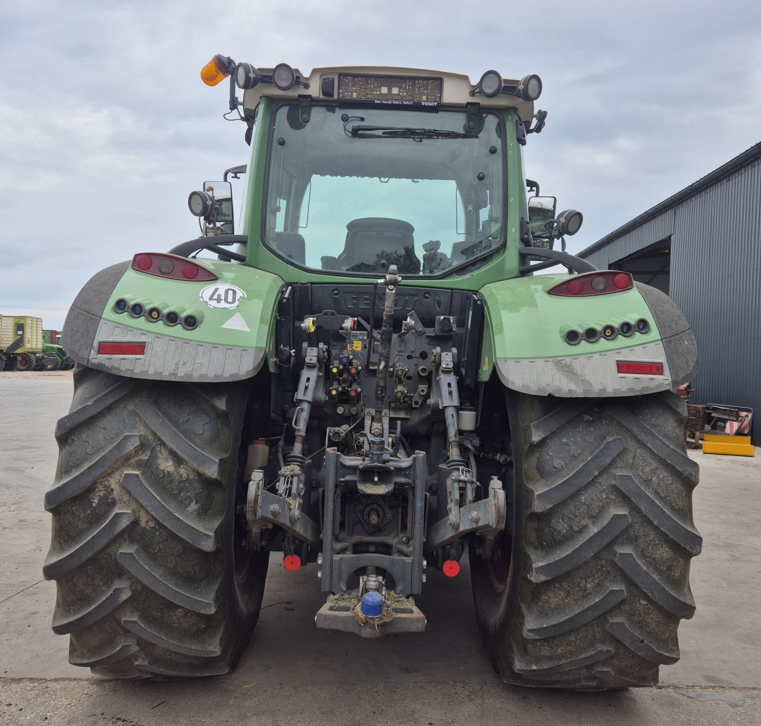 Fendt 718 vario.