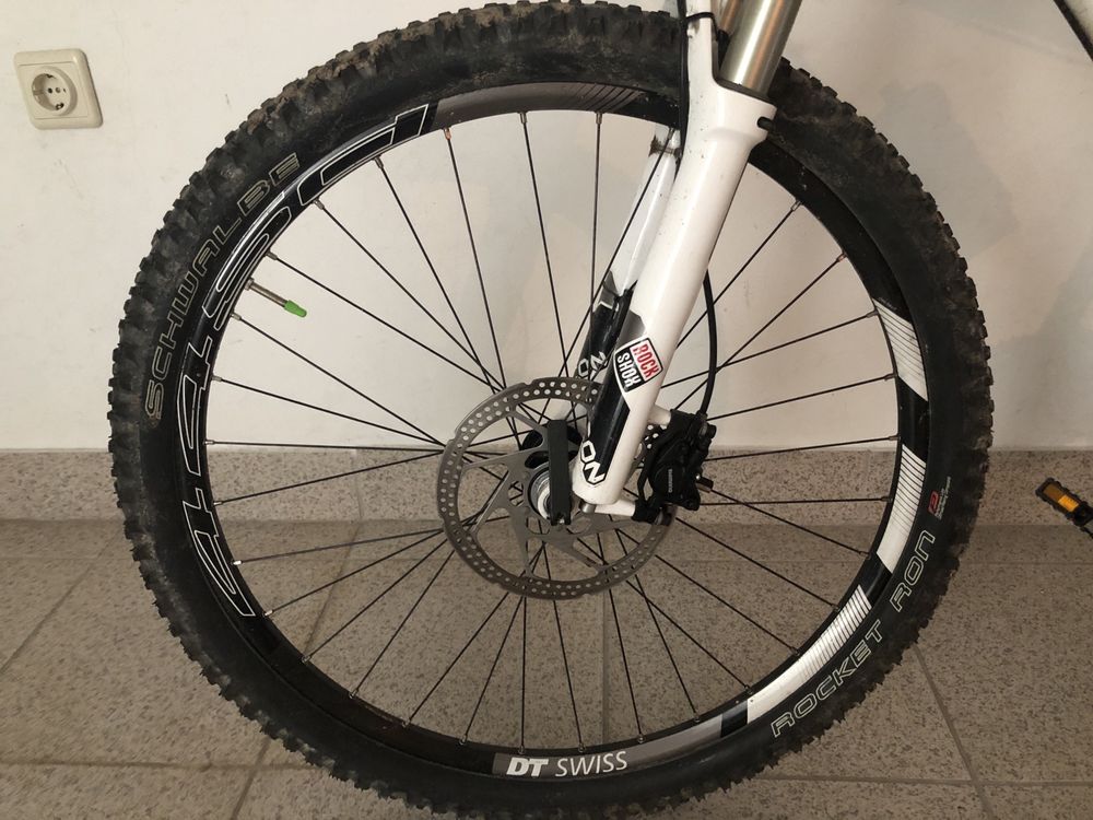 Bicicleta BTT como nova