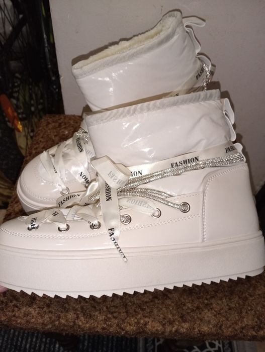 Сноубутси ,дутики .чоботи