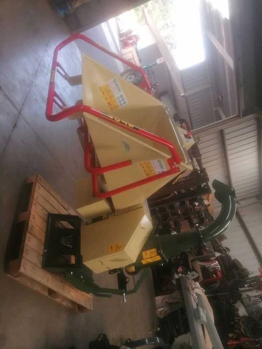 Biotriturador para trator NEGRI R185 T NOVO