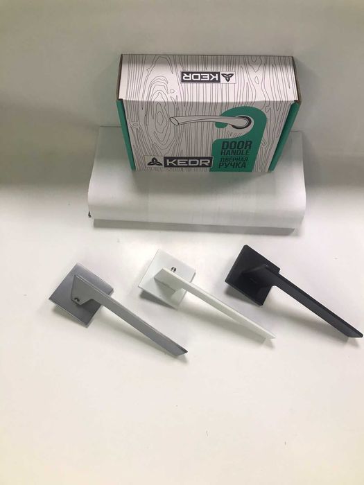 Ручка KEDR ULTRA R21.220 Чорний Білий  Хром мат