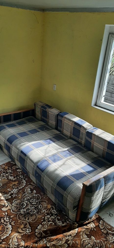 Диван б/у и кресло б/у