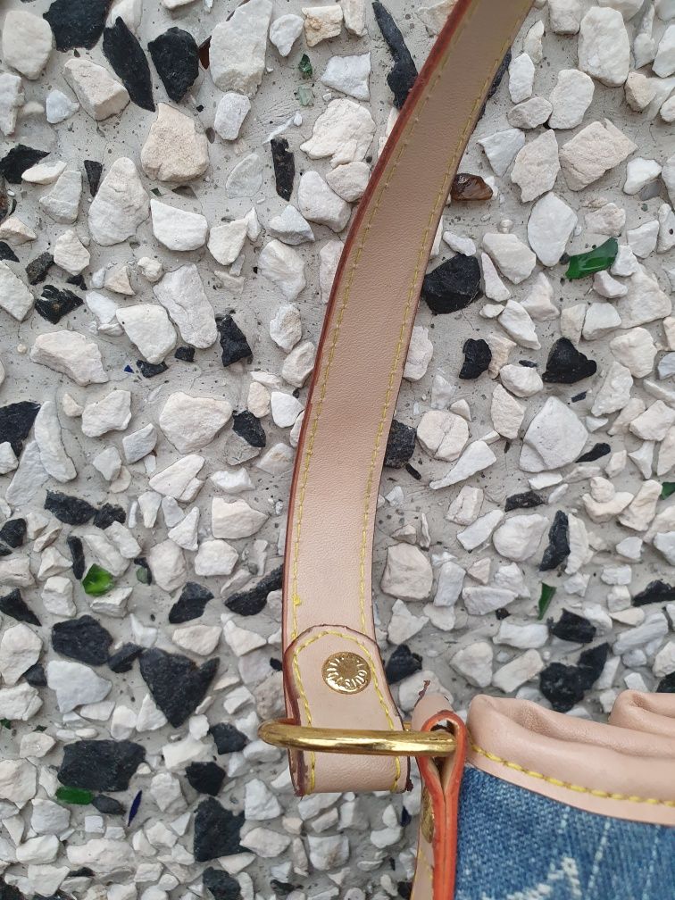 Toreba LV Louis Vuitton do ręki.