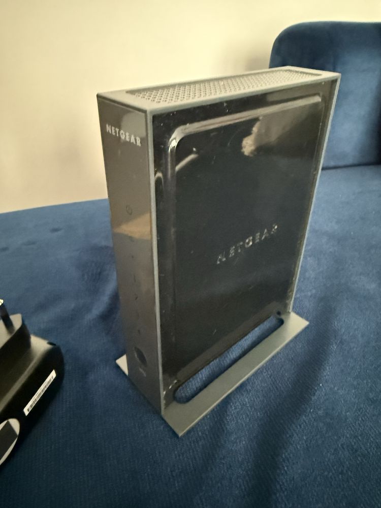 Router Netgear WNR2000