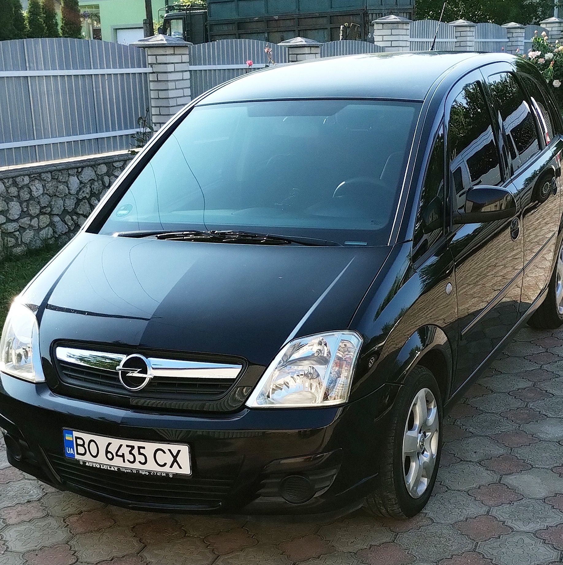 Opel meriva 1.6  бензин