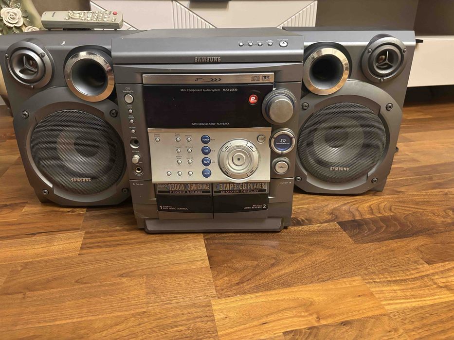 Музичний центр Samsung