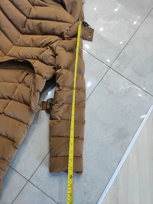 Зимова куртка ZARA, розмір М-Л. Пух