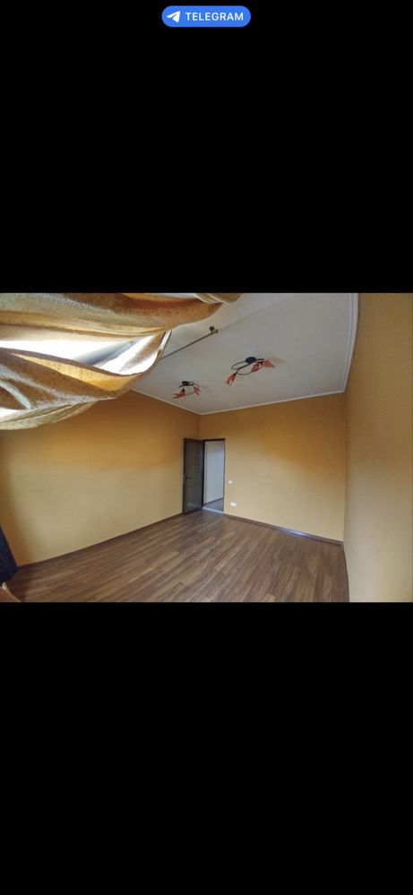 Будинок в місті , басейн, сауна
