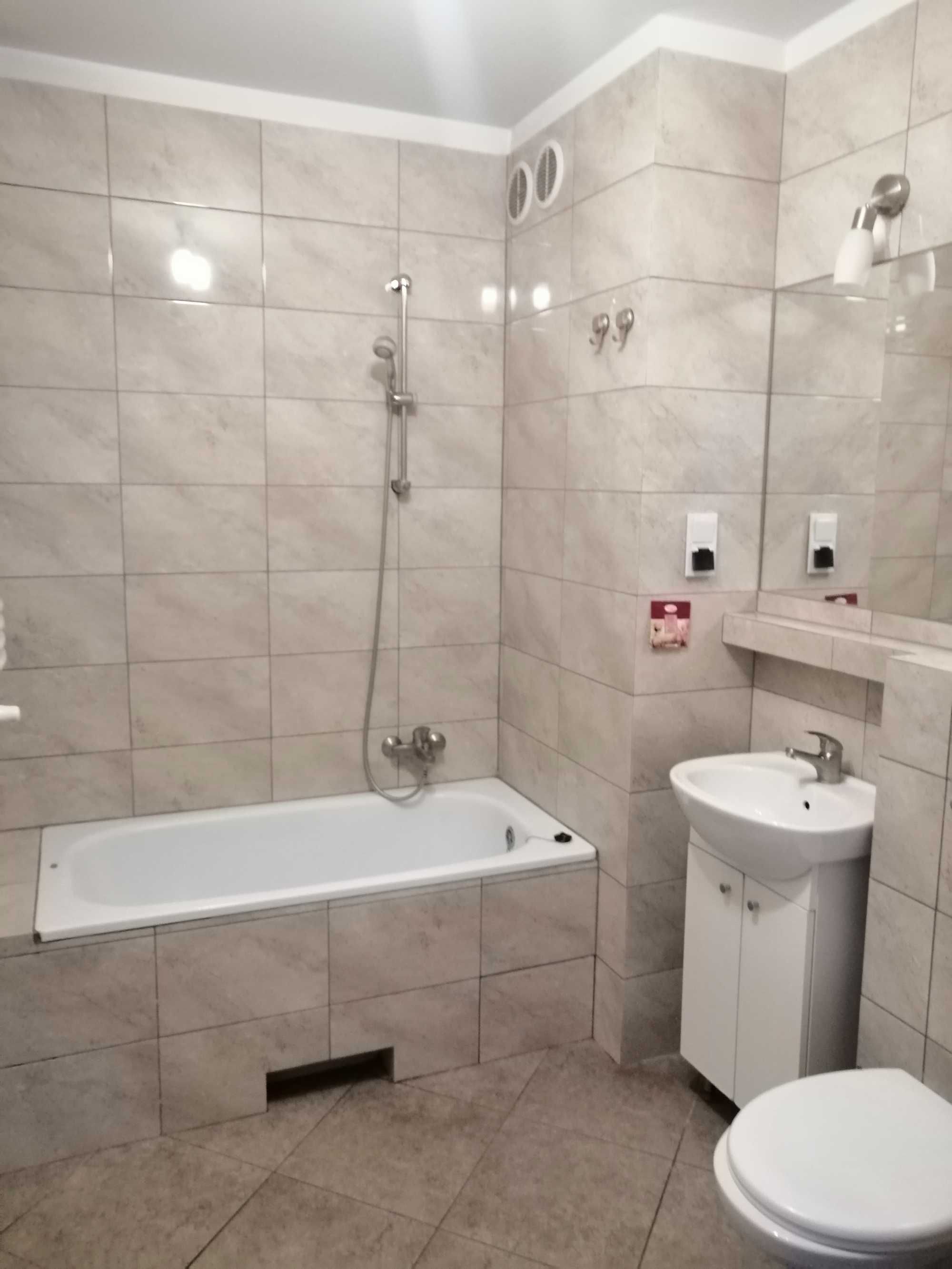 2 pokojowe 40 m2+taras z ogródkiem we Wrocławiu(Klecina)