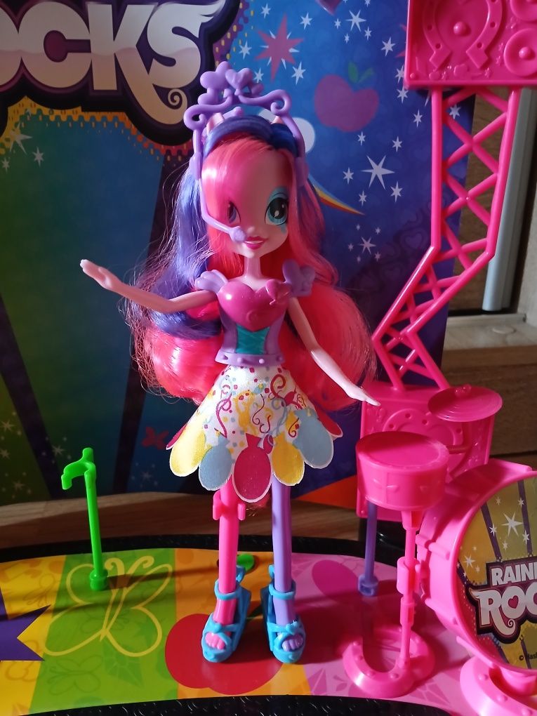 My Little Pony Equestria Girls Rainbow Rocks scena