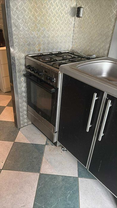 Oddam meble kuchenne, piekarnik, lodówkę