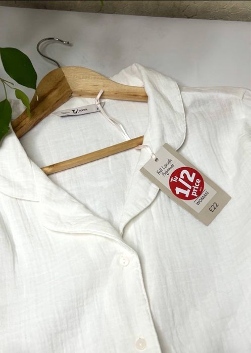 Новий ідельний мусліновий костюм