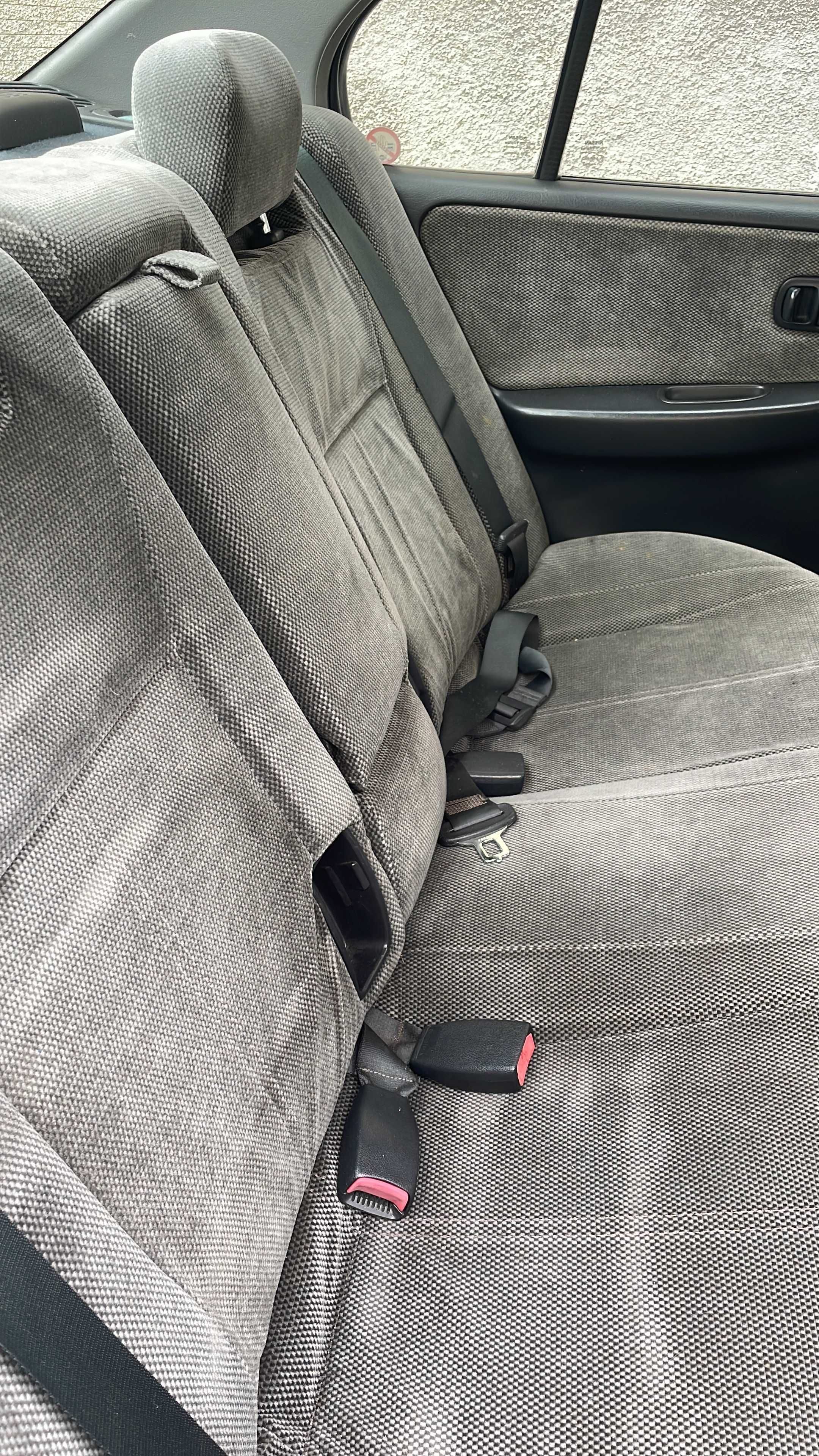 Nissan Primera 1992 | 158.000 km | Mecânica impecável, embreagem nova