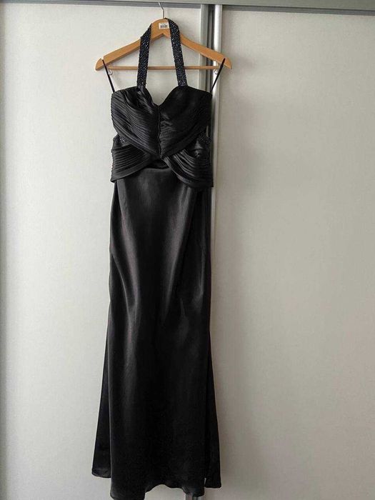 Вечірня чорна довга сукня