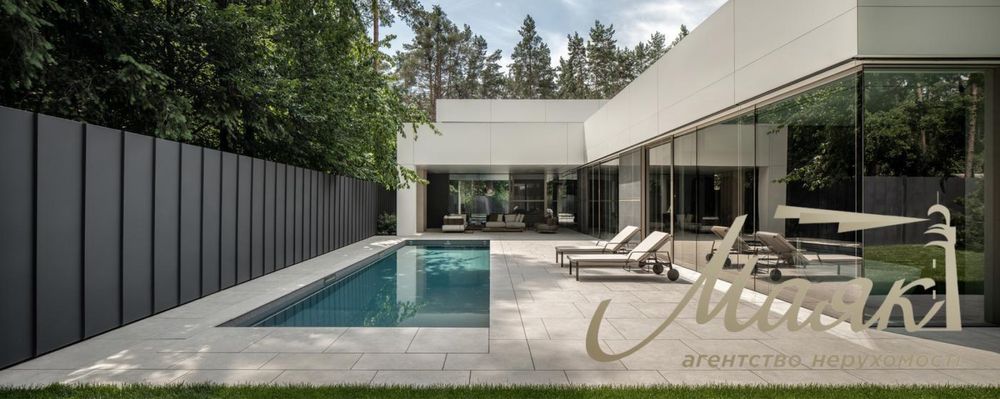 Продажа дома БЕЗ КОМИССИИ с бассейном и терассой в Плютах