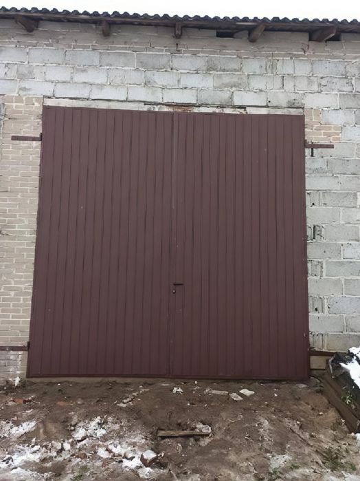 Wrota drzwi wierzeje do garażu stodoły