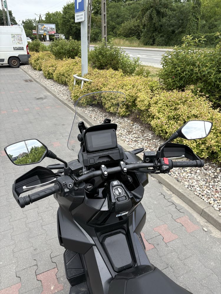 Honda ADV 350, rok 2025 r Special Edition, Matte Coal Black Metallic