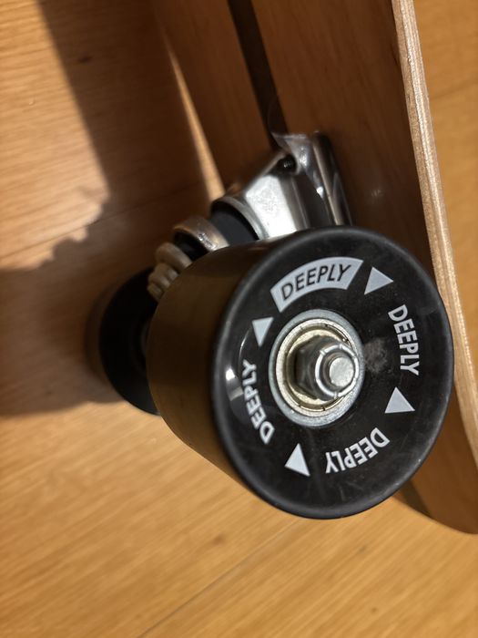 Skate pequeno da Deeply