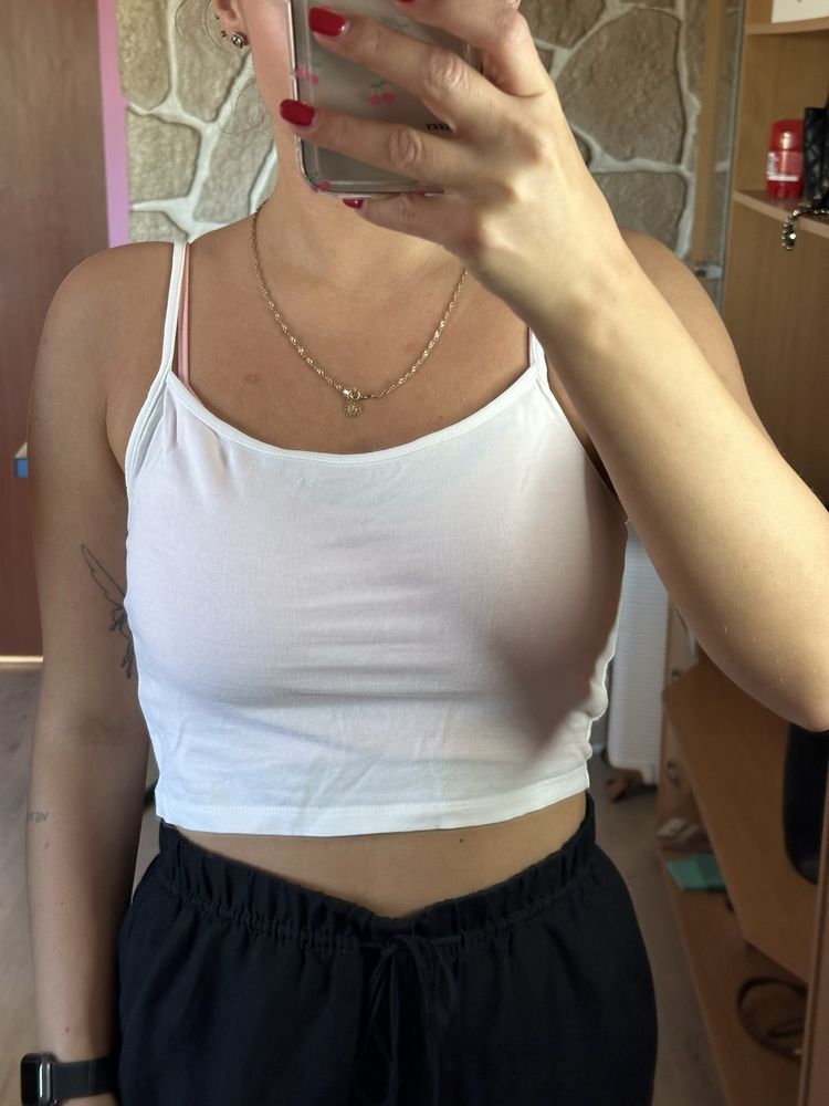 Biały crop top na ramiączkach New Yorker 38 M