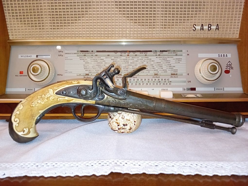Replica de arma antiga de decoração