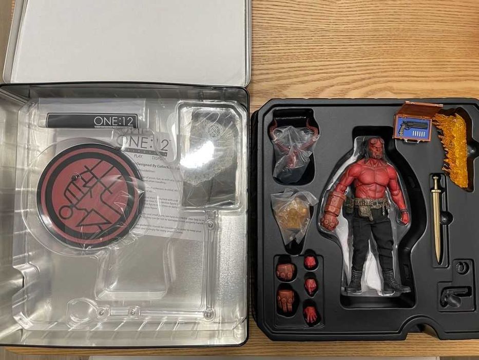 Figura Mezco 1/12 Hellboy 2019 Px Exclusive