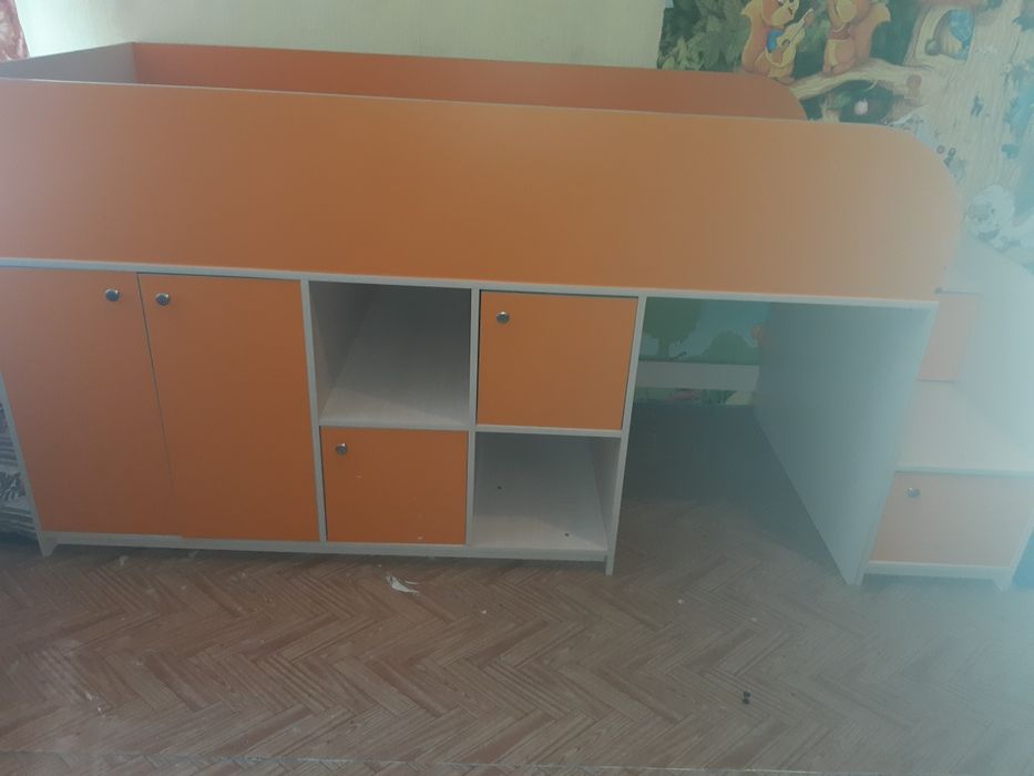 Кровать-чердак, горище