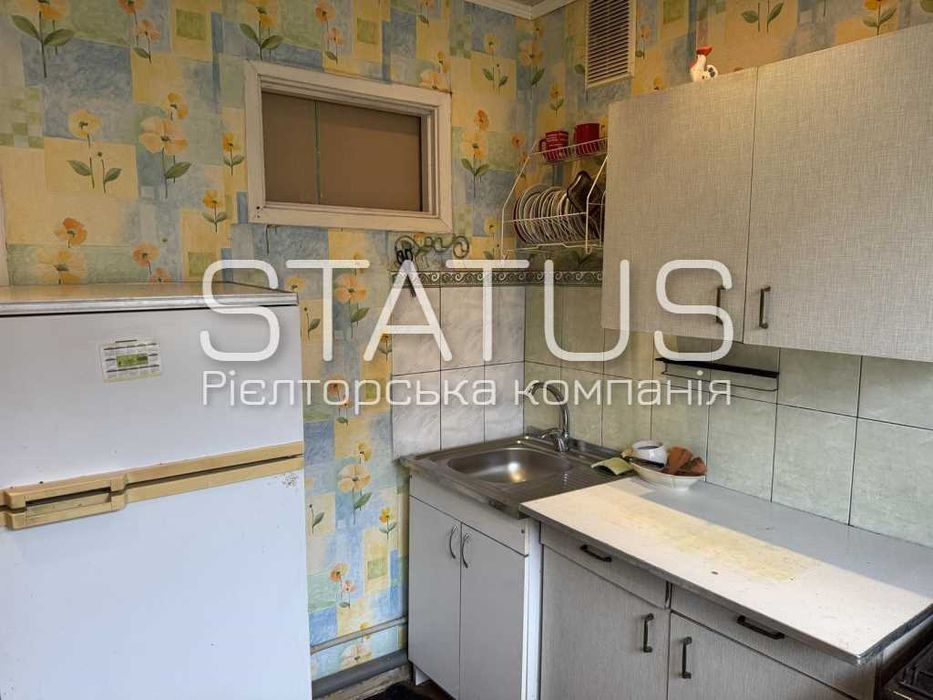 Продаж однокімнатної квартири. Поділ. Вул. Небесної сотні.