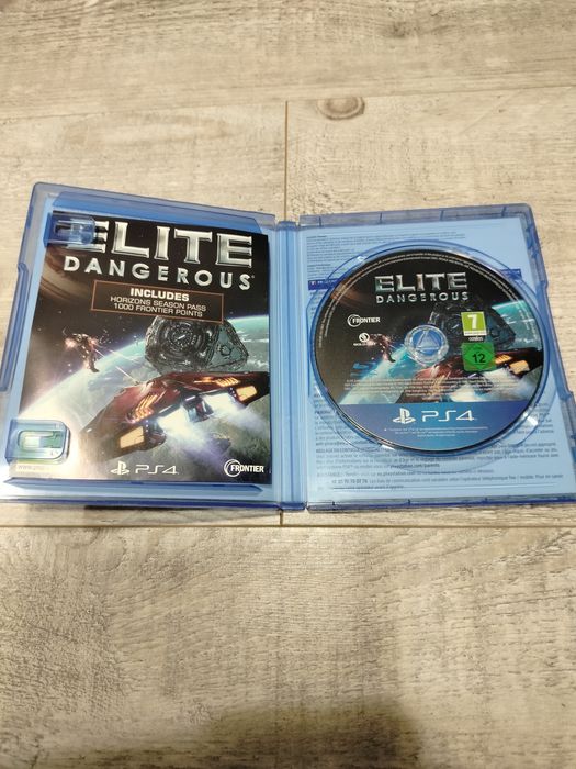 Gra Elite dangerous ps4