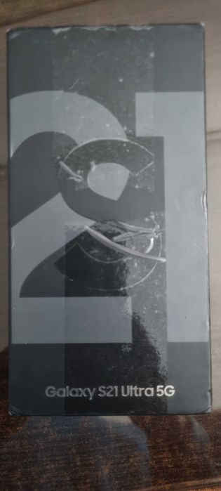 Samsung Galaxy S21 Ultra em Caixa
