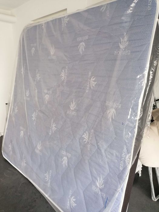 Colchão praticamente novo 200x200