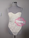 Klasyczne body ZARA top gorsetowy biały kremowy z Zary bluzka modna