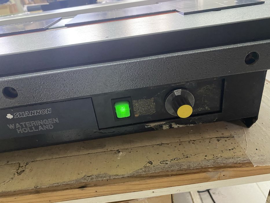 Maquina de dobrar Acrilico