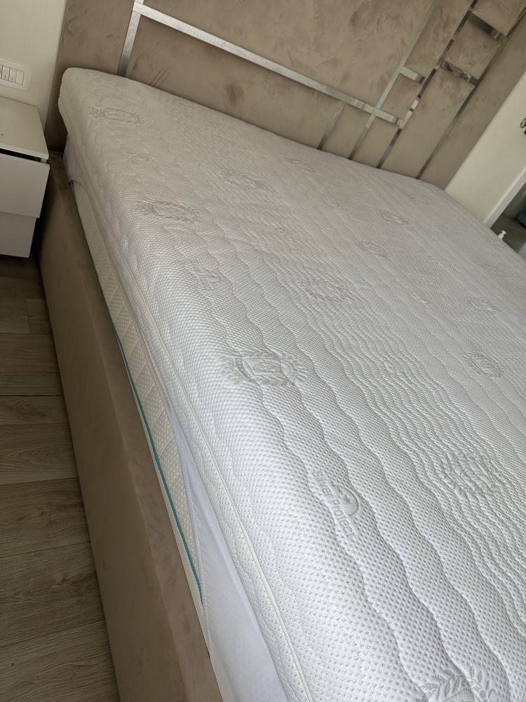 Materac 200 x 200 używany Agata Meble twardość: średni