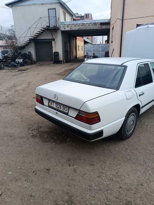 Продам Мерседес 124