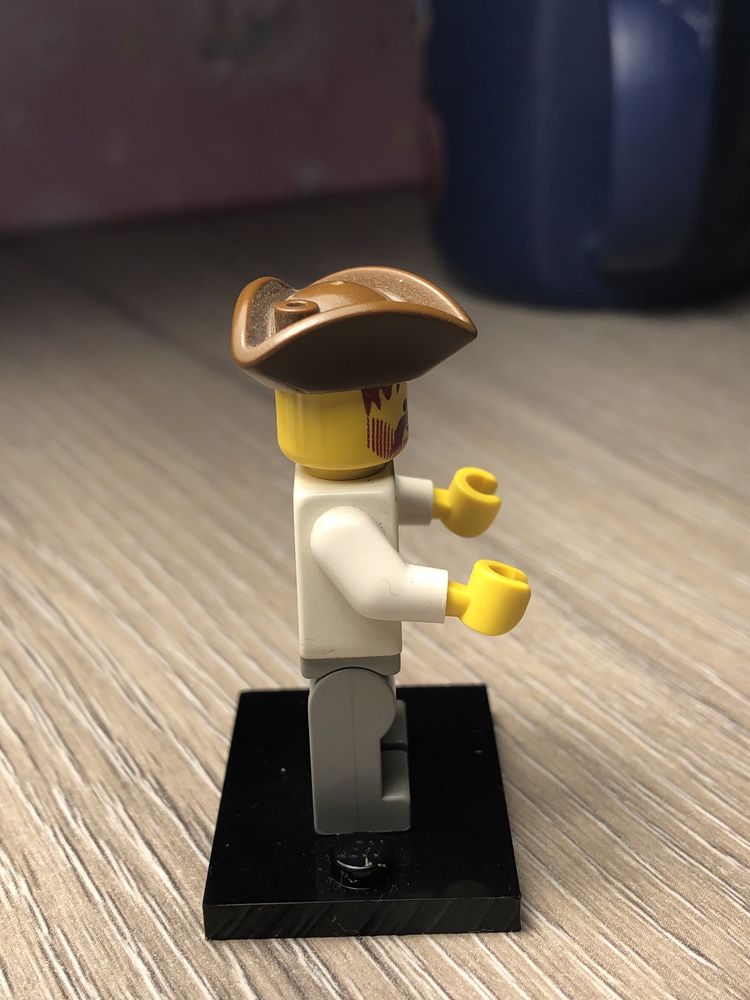 Lego minifugurka Kupiec