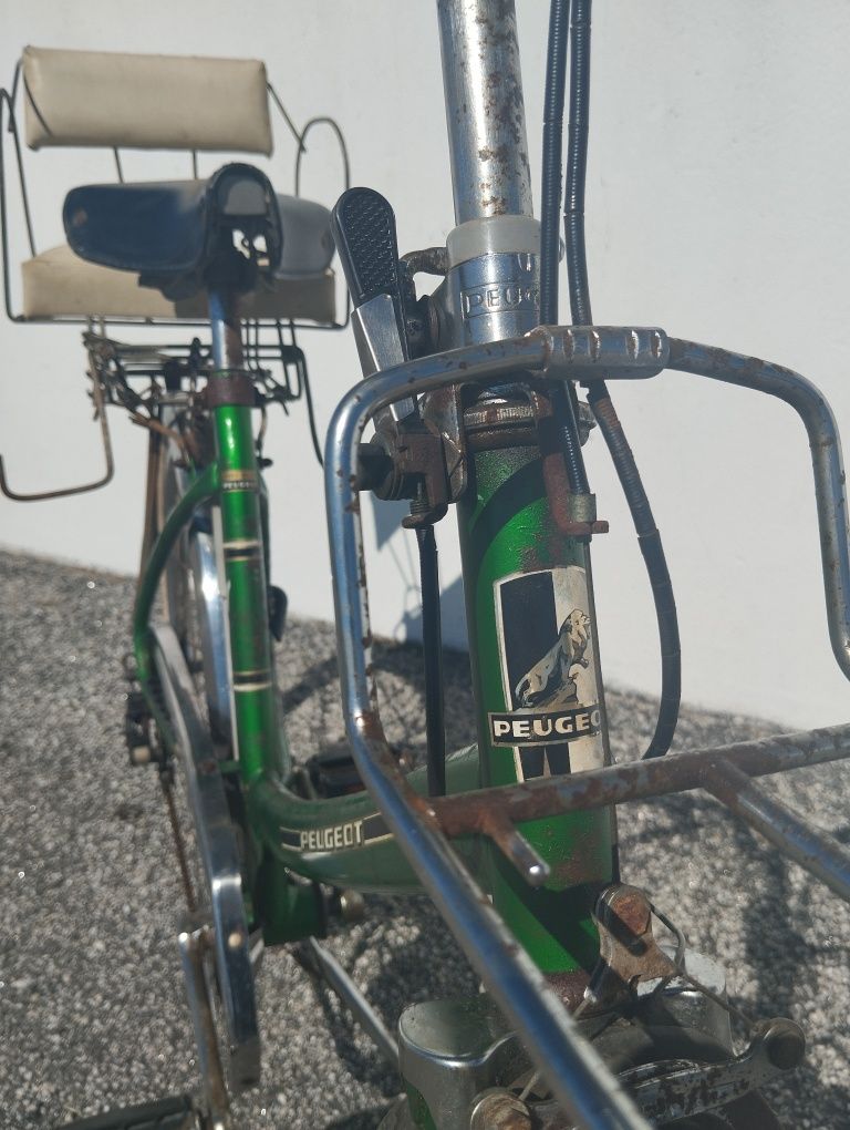 Bicicleta antiga Peugeot