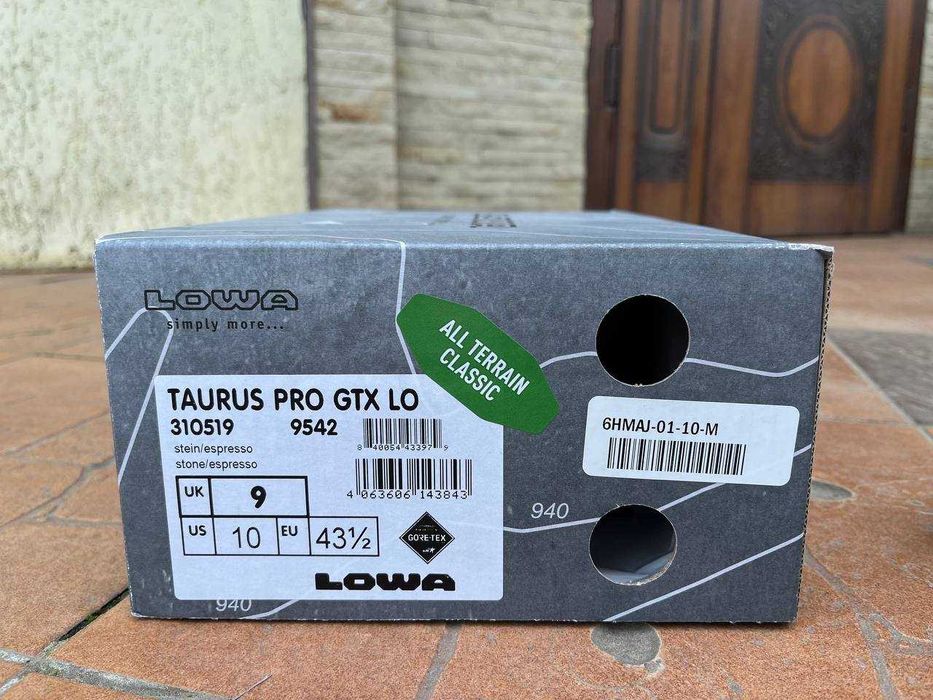 Кросівки Lowa Taurus Pro GTX Lo (43.5 розмір)