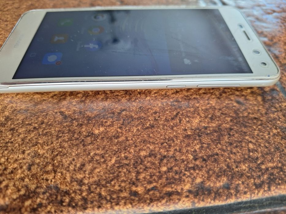 Telefon komórkowy Huawei Y6