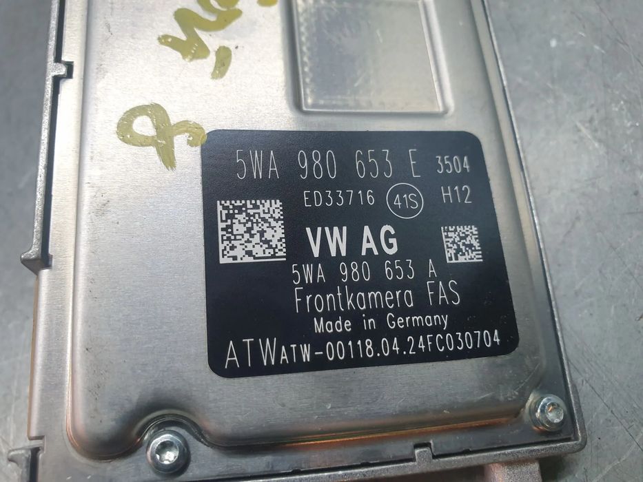 Câmera frontal VOLKSWAGEN Golf VIII Variant (CG5)