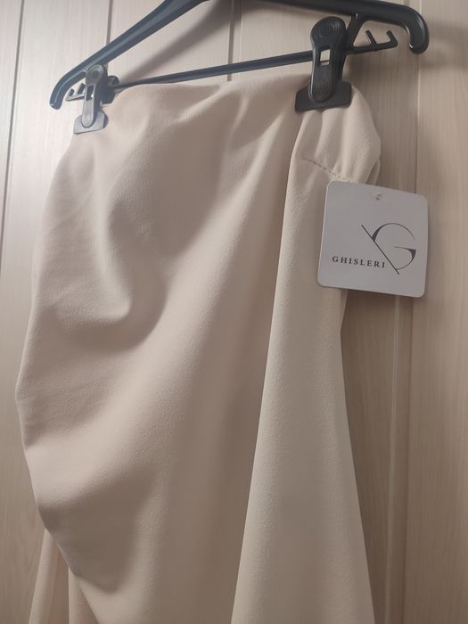 Nowa kremowa sukienka r.M/L