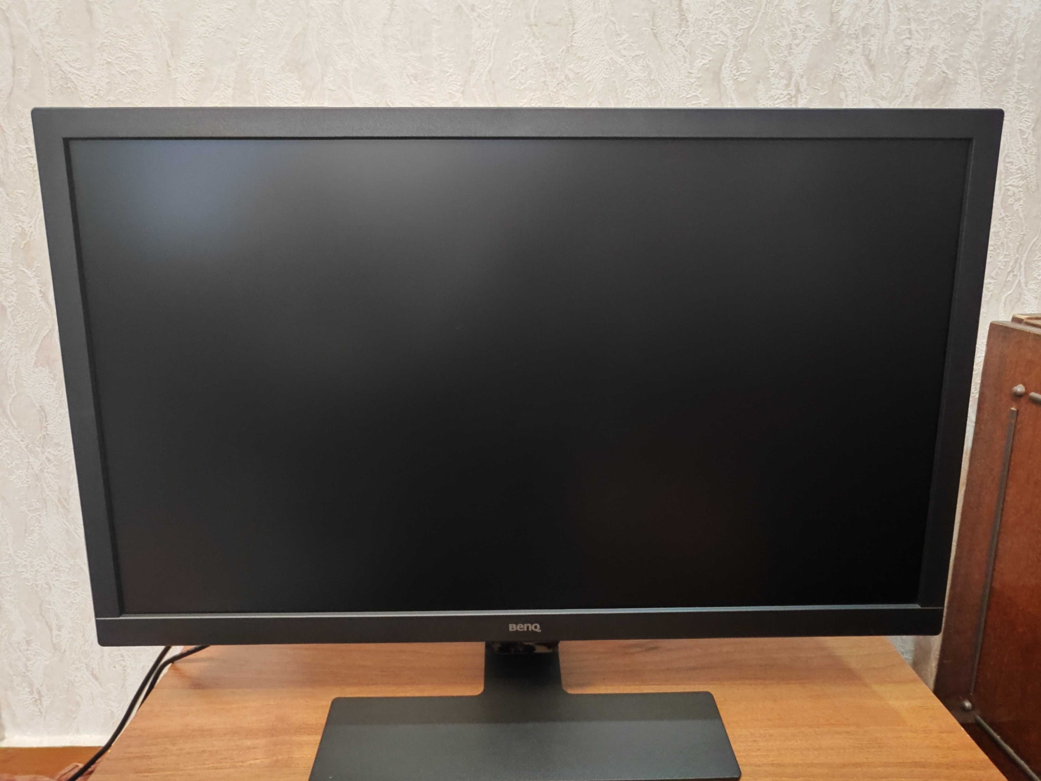 LED Монітор 27" BenQ 75 Гц GL2780 чорний ігровий