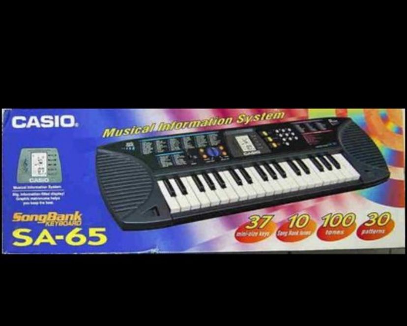 Piano CASIO - Impecavel