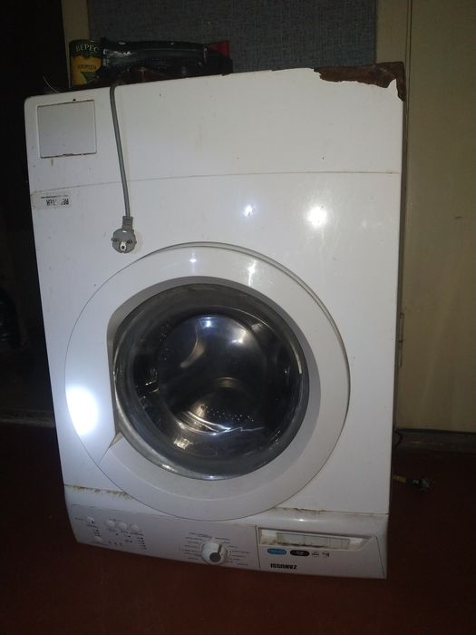 Пральна машина .